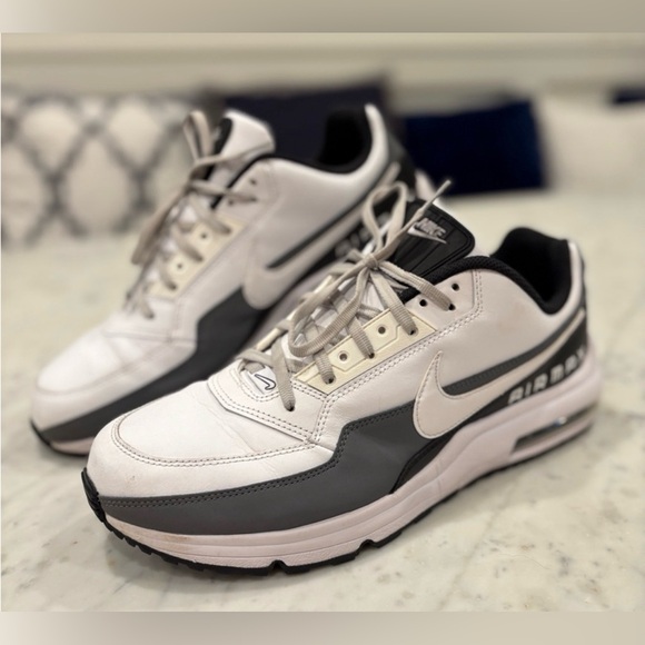 Nike Men's White and Grey Air Max, size 13 - Picture 7 of 9